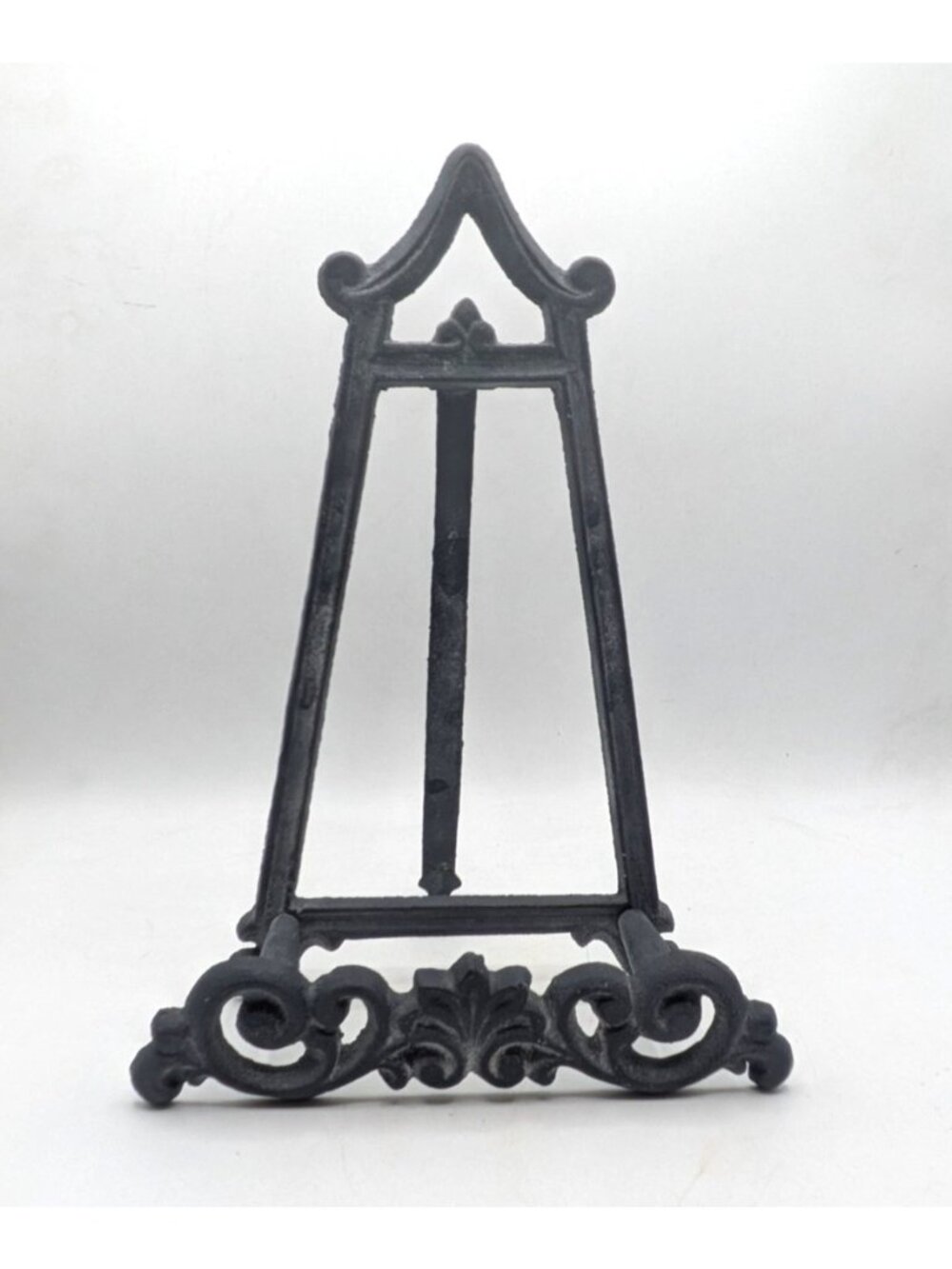 Vintage Black Wrought Iron Display Easel Cookbook Holder Art Stand Scrolls 12"